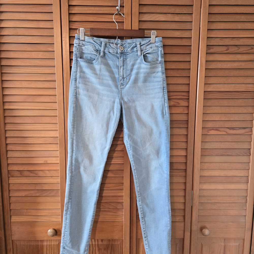 American Eagle Outfitters Light Blue Skinny Jeans